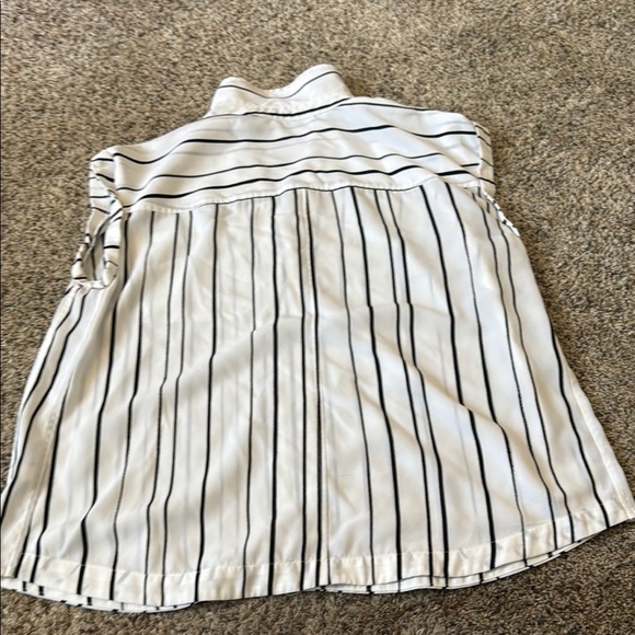 Apt. 9 Black and White Boxy Button Down Shirt - Picture 2 of 3